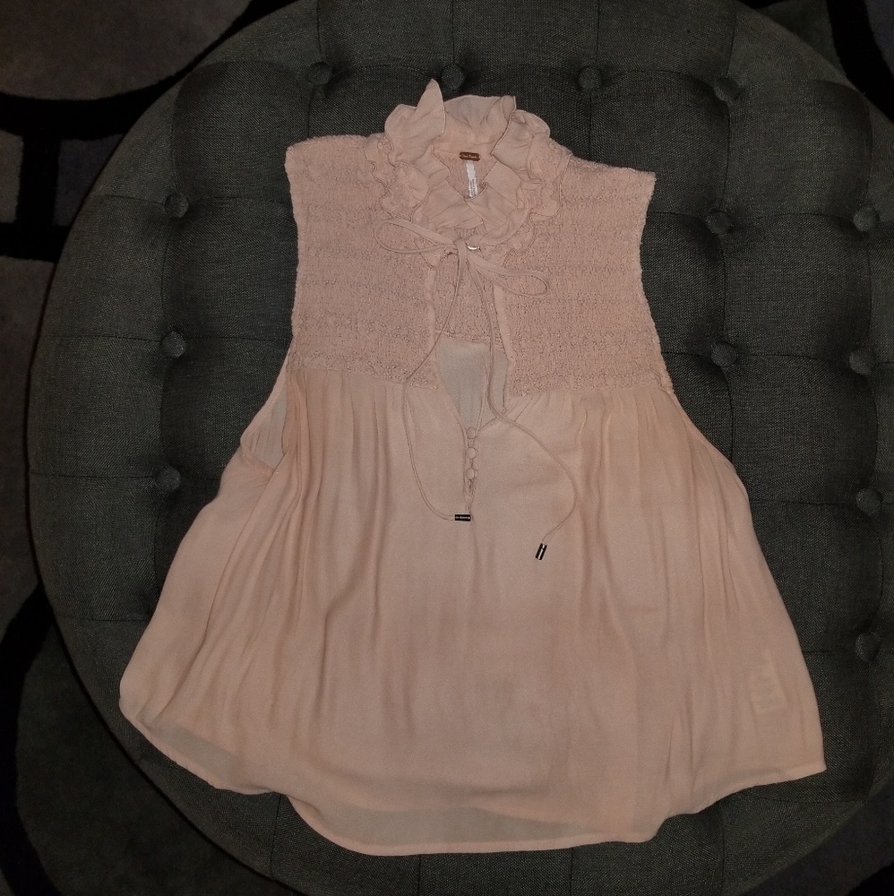 Adorable "Free People" top